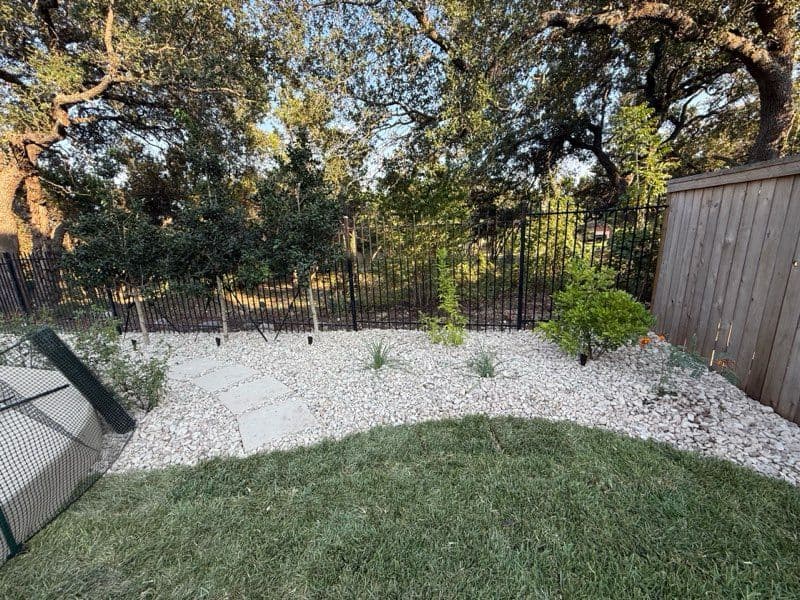 Gallery photos for Transform Your Outdoor Space with Elegant Landscaping: Image #2